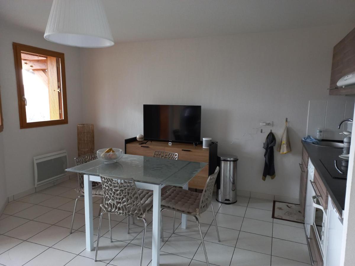 Appartement Offrant Une Magnifique Vue Des Montagnes سانت ليغر لي ميلزي المظهر الخارجي الصورة