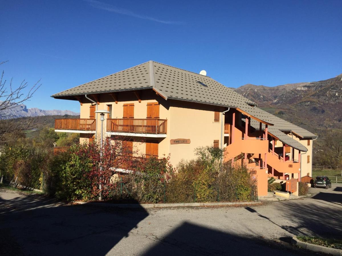 Appartement Offrant Une Magnifique Vue Des Montagnes سانت ليغر لي ميلزي المظهر الخارجي الصورة